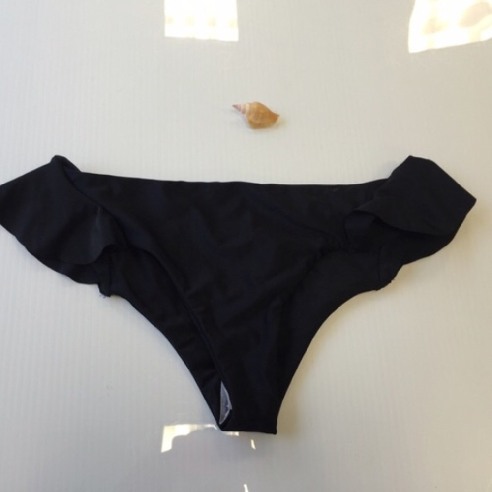 💕Lolli ruffle black bikini botom